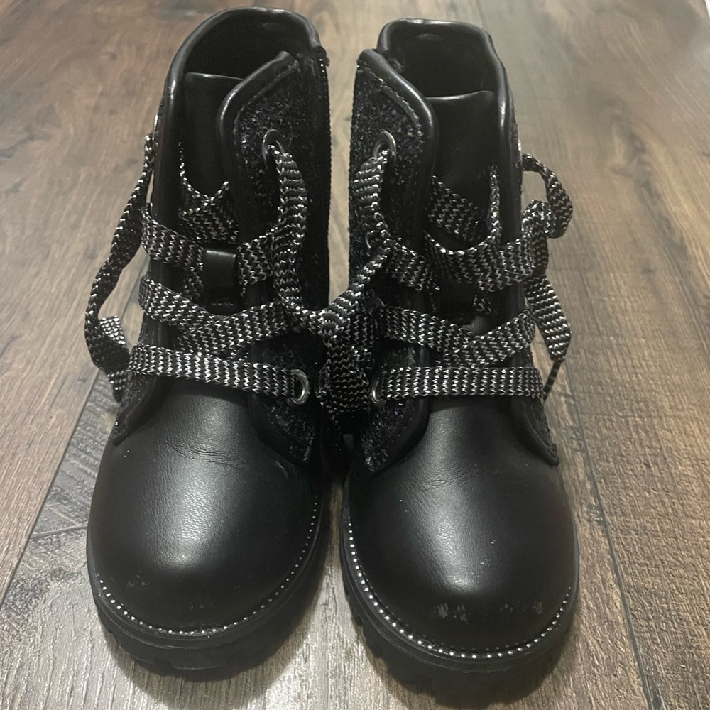 Olive and Edie Size 10 Sparkly Black Leather Combat Boots